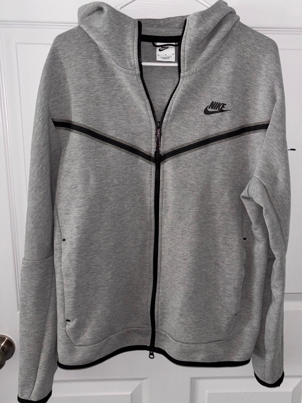 Nike Tech Fleece Men’s Full Zip Hoodie Jacket Sz M Grey Black CU4489-063